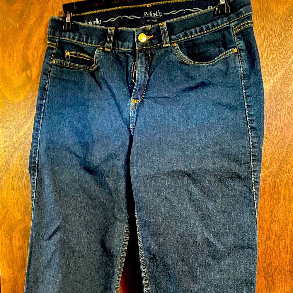 Rafaela denim weekend capris NWOT